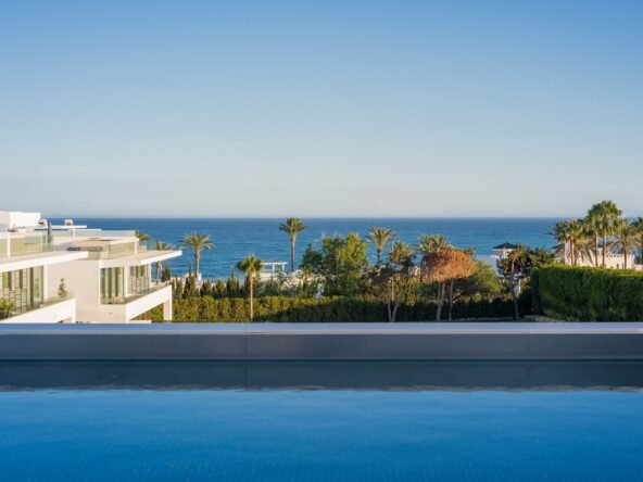 Exclusive Residence Near Puente Romano – Golden Mile Luxury - Infinity Pool - SK0113