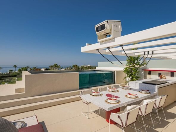 Exclusive Residence Near Puente Romano – Golden Mile Luxury - Solarium Pool and Dining - SK0113
