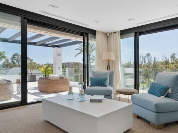 Frontline Golf Villa in Nueva Andalucía – A Sanctuary of Luxury and Comfort - Terrace - SK0144