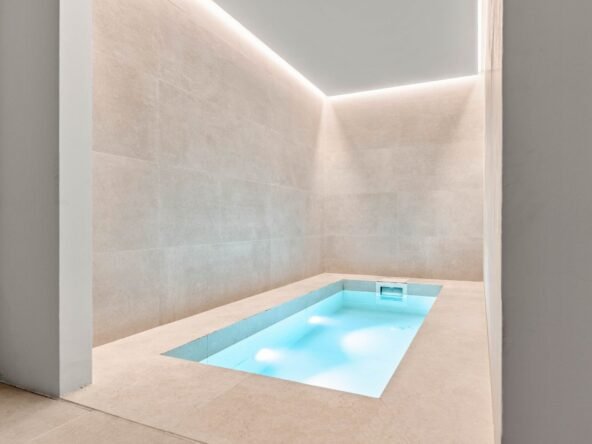 Refined Villa in Nueva Andalucía – Luxury Meets Provençal Charm - Indoor Pool - SK0140